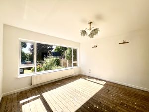 Living Room- click for photo gallery